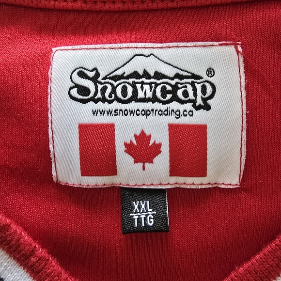 Red Canada Hockey Jersey - Picture 3 of 5
